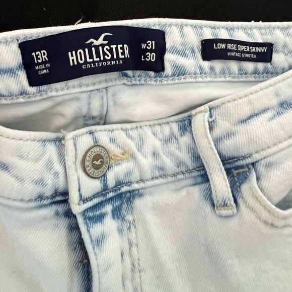 Hollister Low Rise Super Skinny Light Wash Blue Denim Jeans Distressed 13 - Picture 7 of 7